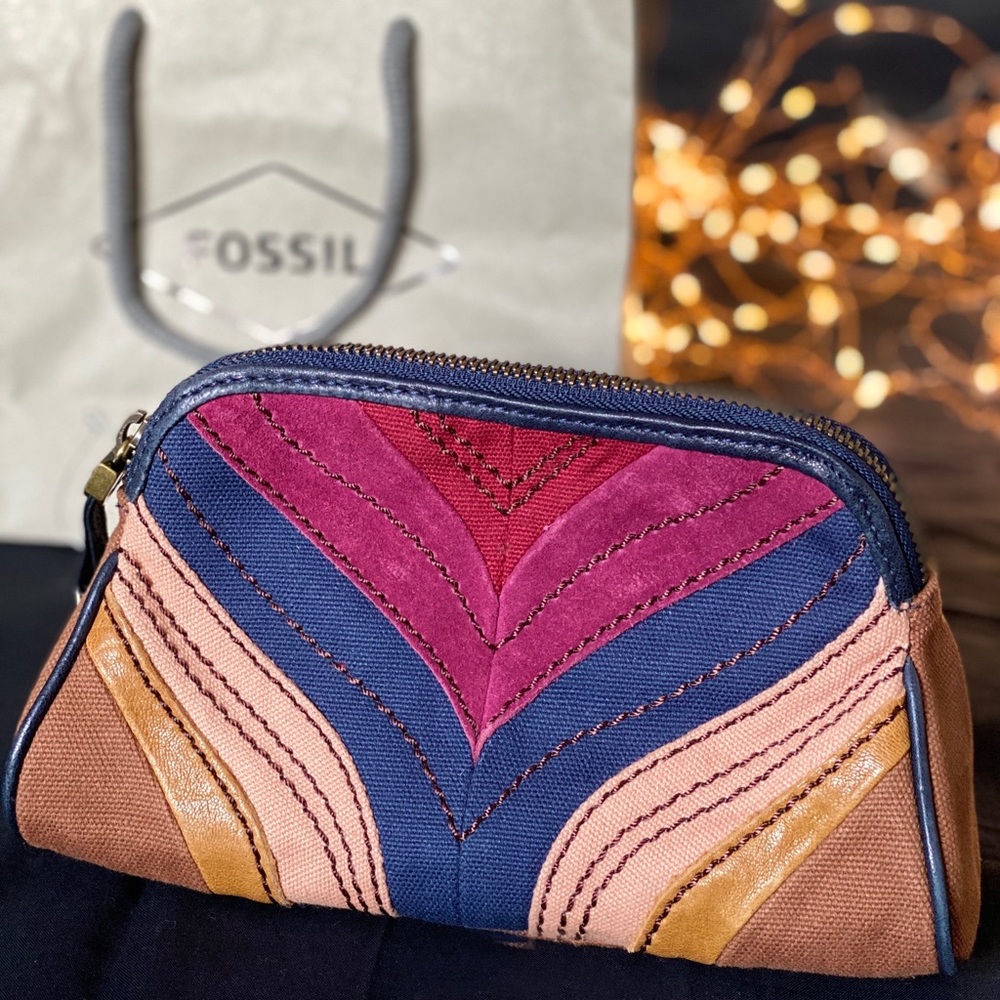 Fossil cosmetic bag
